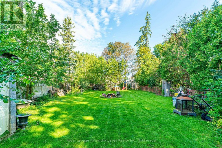 18 MELBOURNE STREET W, Kawartha Lakes (Lindsay), Ontario, K9V2S6