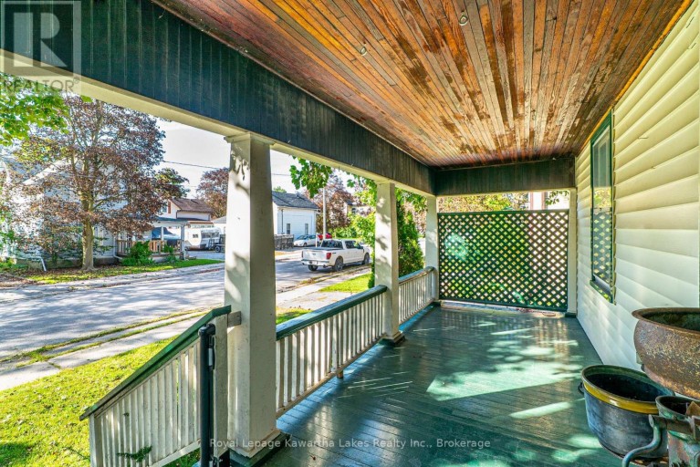 18 MELBOURNE STREET W, Kawartha Lakes (Lindsay), Ontario, K9V2S6