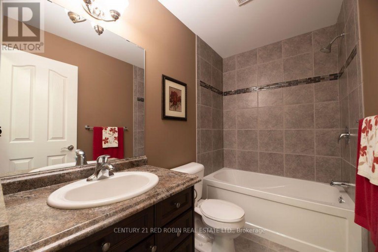 468 MACDONALD STREET, Strathroy-Caradoc (NE), Ontario, N7G0C8