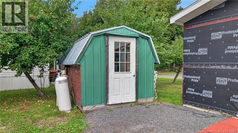 5017 Route 127, Chamcook, New Brunswick, E5B2Z9