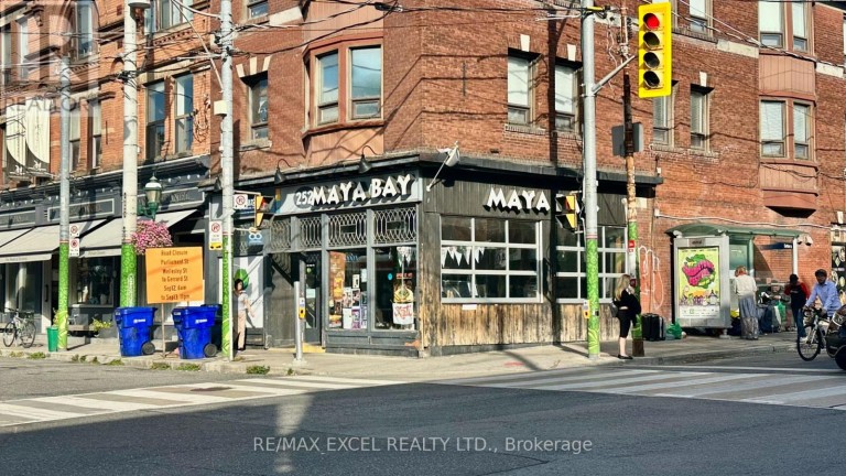 252 CARLTON STREET, Toronto (Cabbagetown-South St. James Town), Ontario, M5A2L3