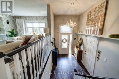 9 CRANBERRY HEIGHTS Wasaga Beach Ontario photo 4