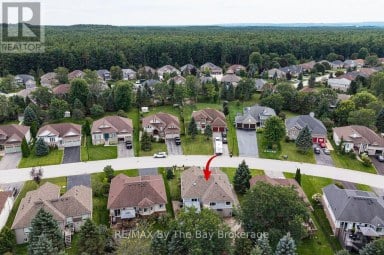 9 CRANBERRY HEIGHTS Wasaga Beach Ontario photo 45