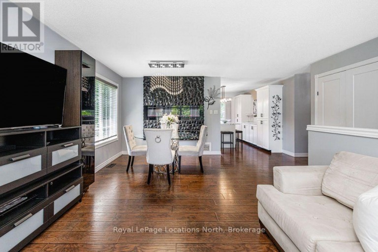 7 COLES COURT, Wasaga Beach, Ontario, L9Z1H5