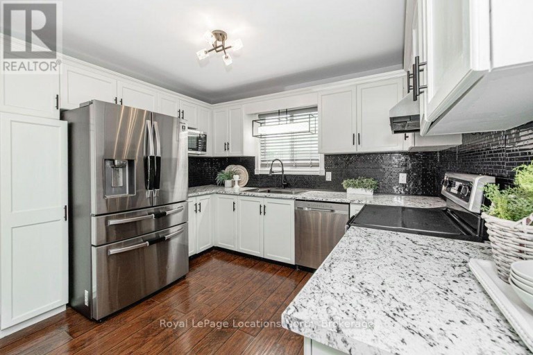 7 COLES COURT, Wasaga Beach, Ontario, L9Z1H5