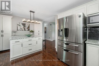 7 COLES COURT Wasaga Beach Ontario photo 15