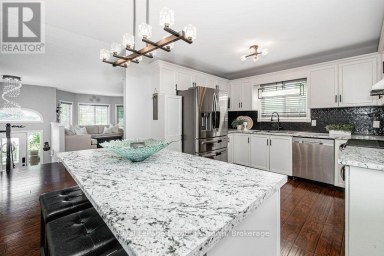 7 COLES COURT Wasaga Beach Ontario photo 18