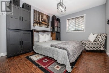 7 COLES COURT Wasaga Beach Ontario photo 19
