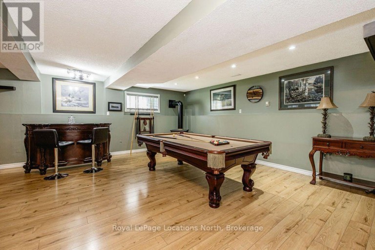 7 COLES COURT, Wasaga Beach, Ontario, L9Z1H5