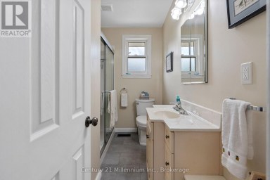 466 7TH AVENUE E Owen Sound Ontario photo 25