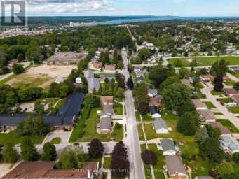 466 7TH AVENUE E Owen Sound Ontario photo 4