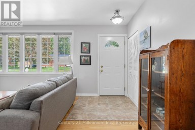 466 7TH AVENUE E Owen Sound Ontario photo 8