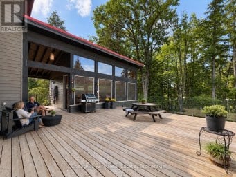1304 GRANDPA'S TRAIL Highlands East (Glamorgan) Ontario photo 28