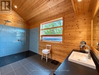 1304 GRANDPA'S TRAIL Highlands East (Glamorgan) Ontario photo 35