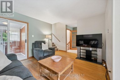 216 PARKSIDE DRIVE E Centre Wellington (Fergus) Ontario photo 17