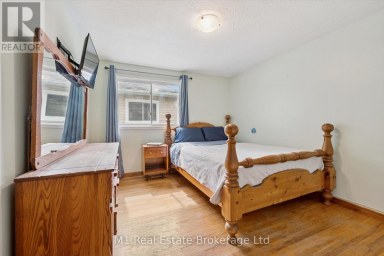 216 PARKSIDE DRIVE E Centre Wellington (Fergus) Ontario photo 19