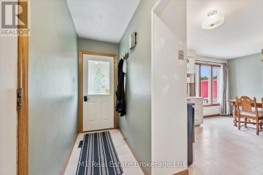216 PARKSIDE DRIVE E Centre Wellington (Fergus) Ontario photo 7
