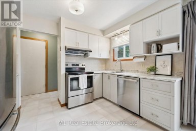 216 PARKSIDE DRIVE E Centre Wellington (Fergus) Ontario photo 8