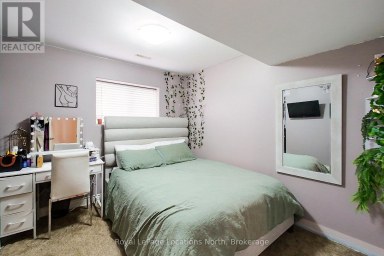 165 MARGARET STREET Meaford Ontario photo 24