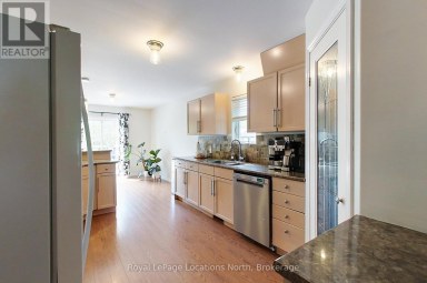 165 MARGARET STREET Meaford Ontario photo 6
