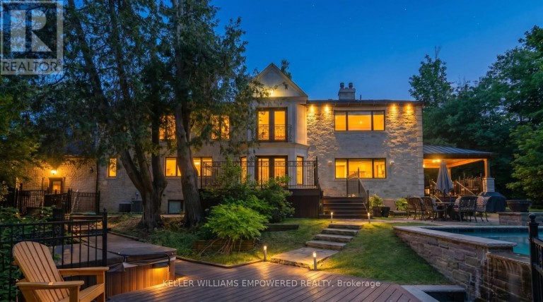 43 WOODLAND ACRES CRESCENT, Vaughan, Ontario, L6A1G1