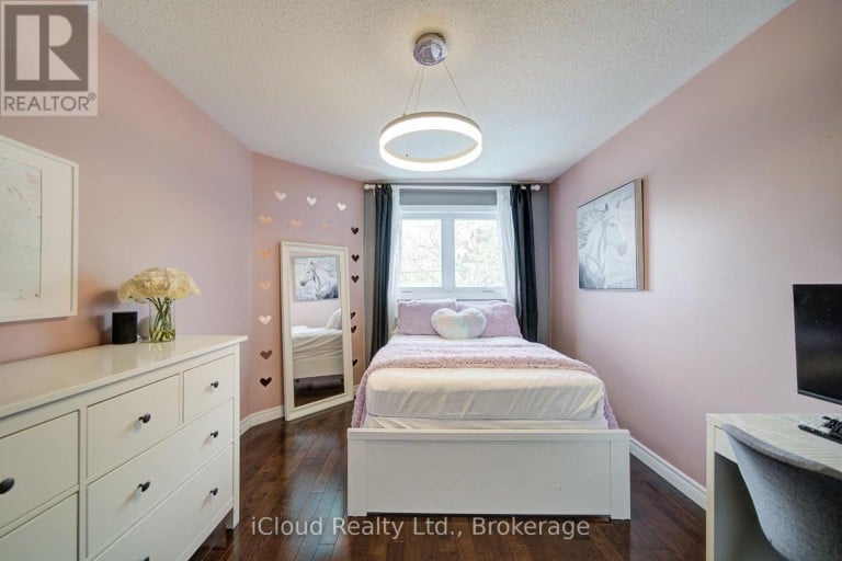 51 EARLY STREET, Halton Hills (Georgetown), Ontario, L7G5W8