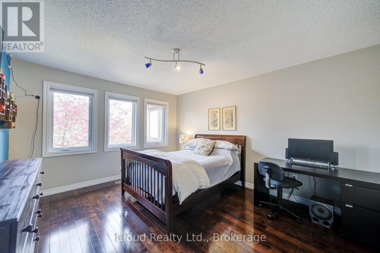 51 EARLY STREET, Halton Hills (Georgetown), Ontario, L7G5W8
