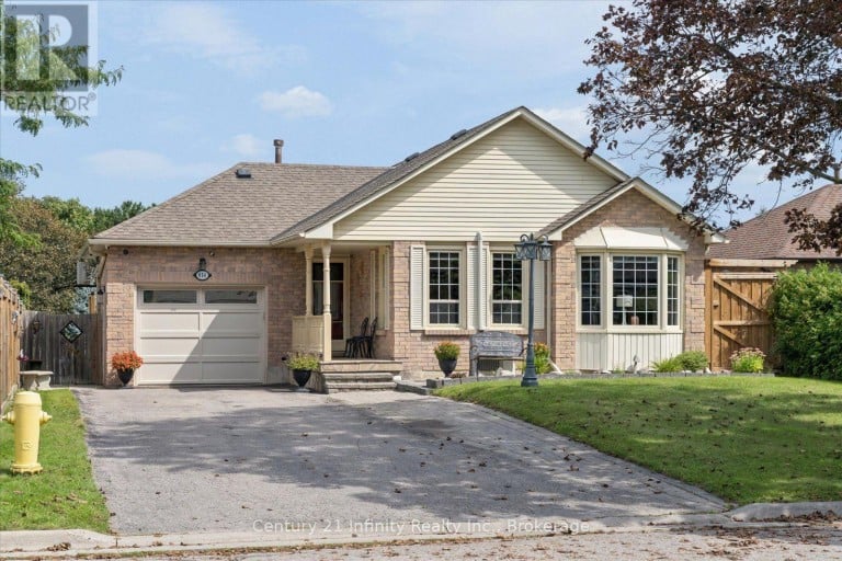 814 LOCHNESS CRESCENT, Oshawa (McLaughlin), Ontario, L1J7P6