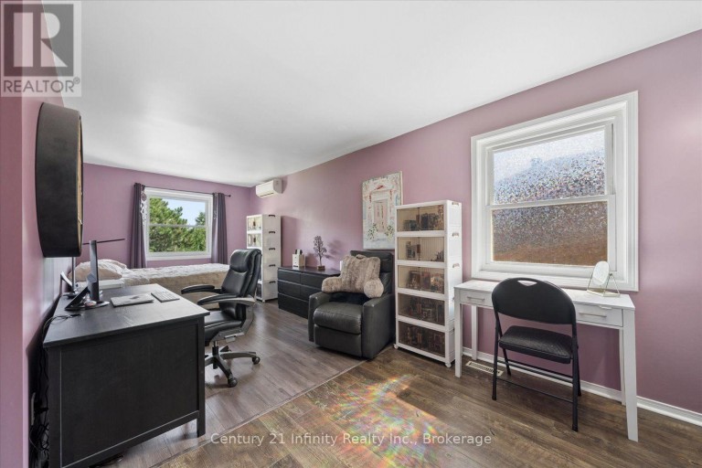 814 LOCHNESS CRESCENT, Oshawa (McLaughlin), Ontario, L1J7P6