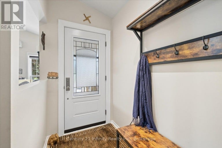 814 LOCHNESS CRESCENT, Oshawa (McLaughlin), Ontario, L1J7P6
