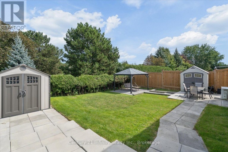 814 LOCHNESS CRESCENT, Oshawa (McLaughlin), Ontario, L1J7P6