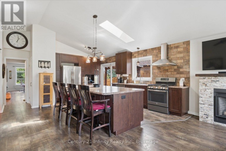 814 LOCHNESS CRESCENT, Oshawa (McLaughlin), Ontario, L1J7P6
