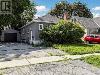 136 CENTRAL PARK BOULEVARD N Oshawa (O'Neill) Ontario photo 1