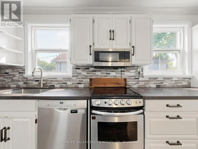 136 CENTRAL PARK BOULEVARD N, Oshawa (O'Neill), Ontario, L1G5Y7