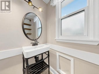 136 CENTRAL PARK BOULEVARD N Oshawa (O'Neill) Ontario photo 24
