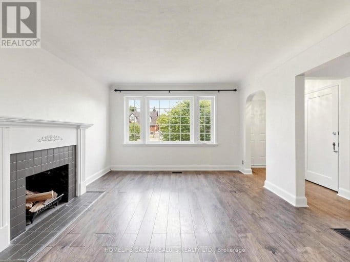 136 CENTRAL PARK BOULEVARD N, Oshawa (O'Neill), Ontario, L1G5Y7