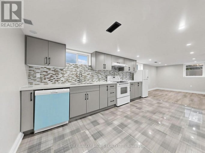136 CENTRAL PARK BOULEVARD N, Oshawa (O'Neill), Ontario, L1G5Y7