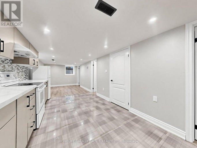 136 CENTRAL PARK BOULEVARD N, Oshawa (O'Neill), Ontario, L1G5Y7