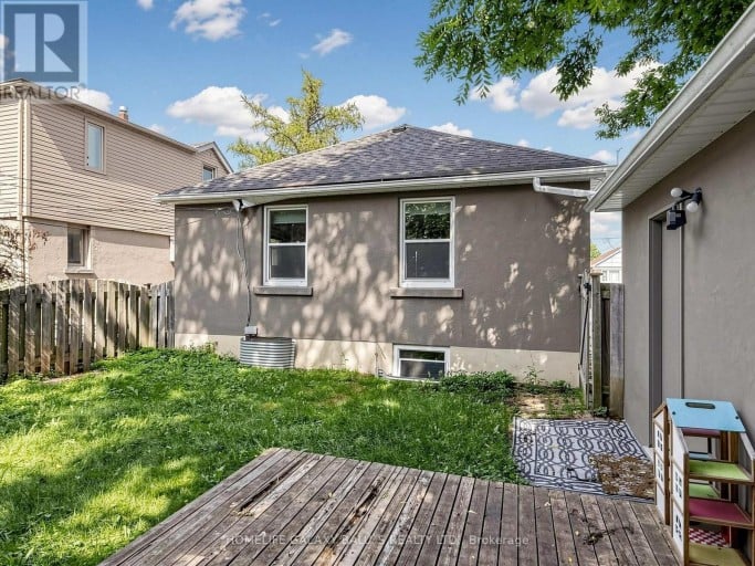 136 CENTRAL PARK BOULEVARD N, Oshawa (O'Neill), Ontario, L1G5Y7