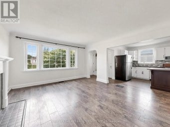 136 CENTRAL PARK BOULEVARD N Oshawa (O'Neill) Ontario photo 5