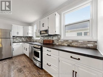 136 CENTRAL PARK BOULEVARD N Oshawa (O'Neill) Ontario photo 9