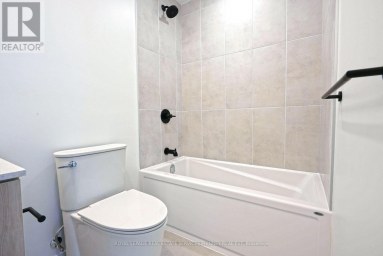 305 - 4878 POWERS COMMON Burlington (Alton) Ontario photo 10