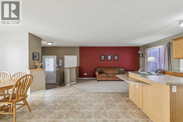 13 Evansbrooke Way NW, Calgary, Alberta, T3P1C5