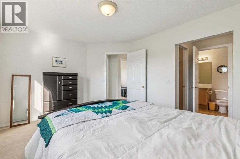13 Evansbrooke Way NW, Calgary, Alberta, T3P1C5