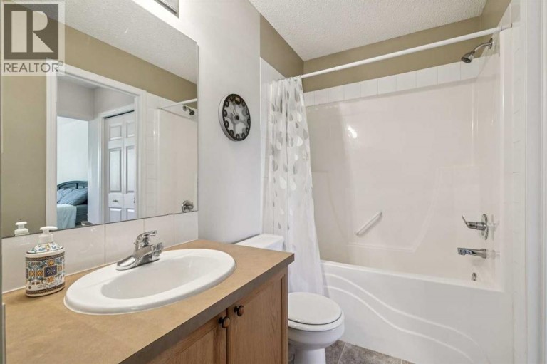 13 Evansbrooke Way NW, Calgary, Alberta, T3P1C5