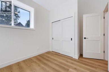 1903B 17 Street NW Calgary Alberta photo 34