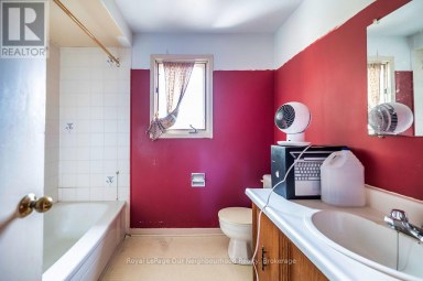 24 COE DRIVE Ajax (Central) Ontario photo 18