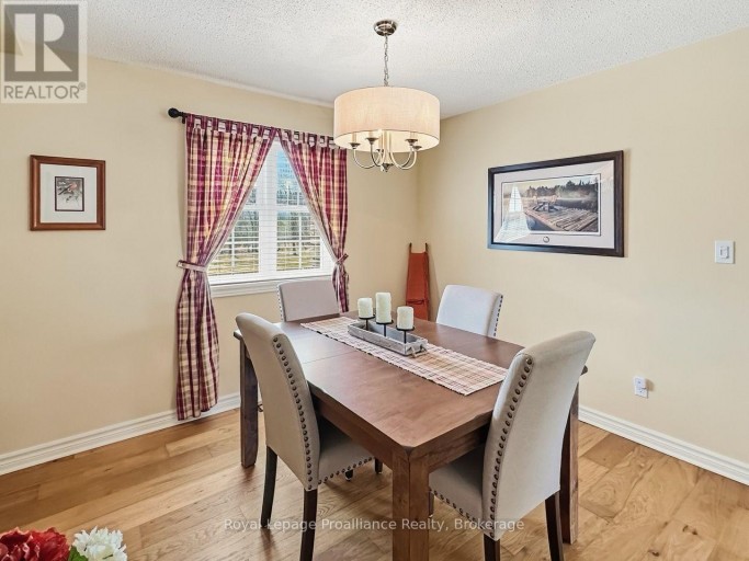 305 VALLEY ROAD, Prince Edward County (Ameliasburg Ward), Ontario, K0K1A0