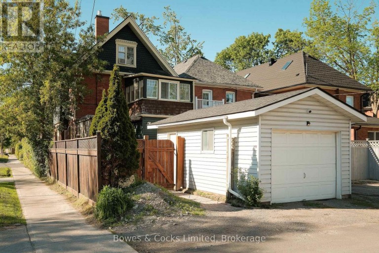 599 GILMOUR STREET, Peterborough (Town Ward 3), Ontario, K9H2K3
