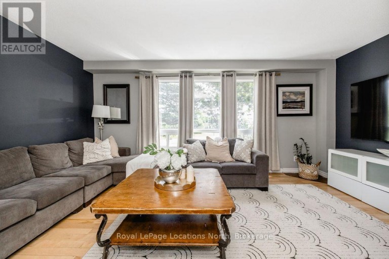 493 ONTARIO STREET, Collingwood, Ontario, L9Y4B9